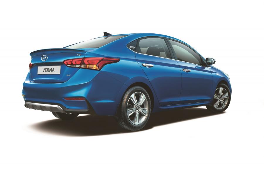  Hyundai Verna Anniversary Edition (YC) 2018 года  (IN) (фото 2 из 2)